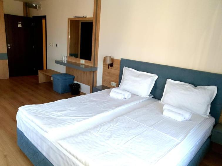 Eco Hotel Momata Kolarovo ห้อง รูปภาพ