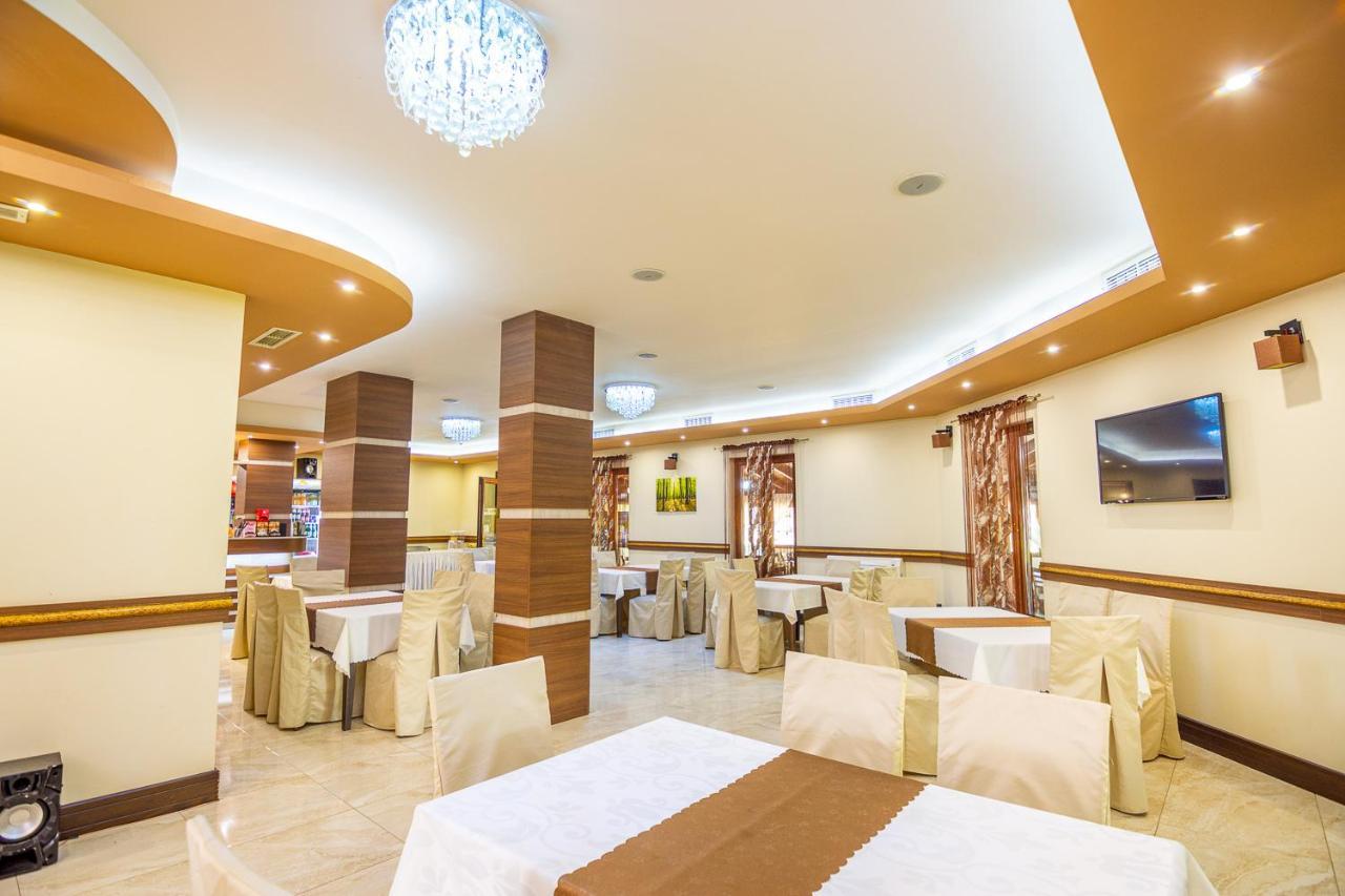 Eco Hotel Momata Kolarovo ภายนอก รูปภาพ