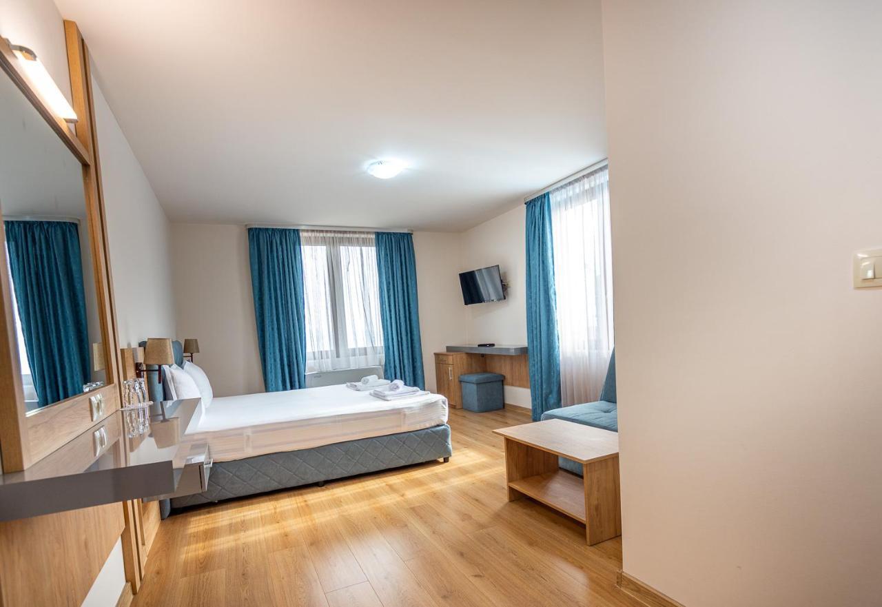 Eco Hotel Momata Kolarovo ภายนอก รูปภาพ