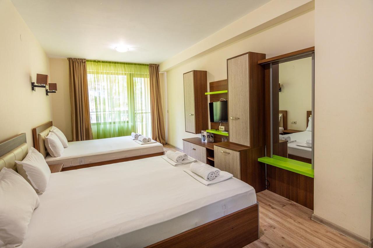 Eco Hotel Momata Kolarovo ภายนอก รูปภาพ