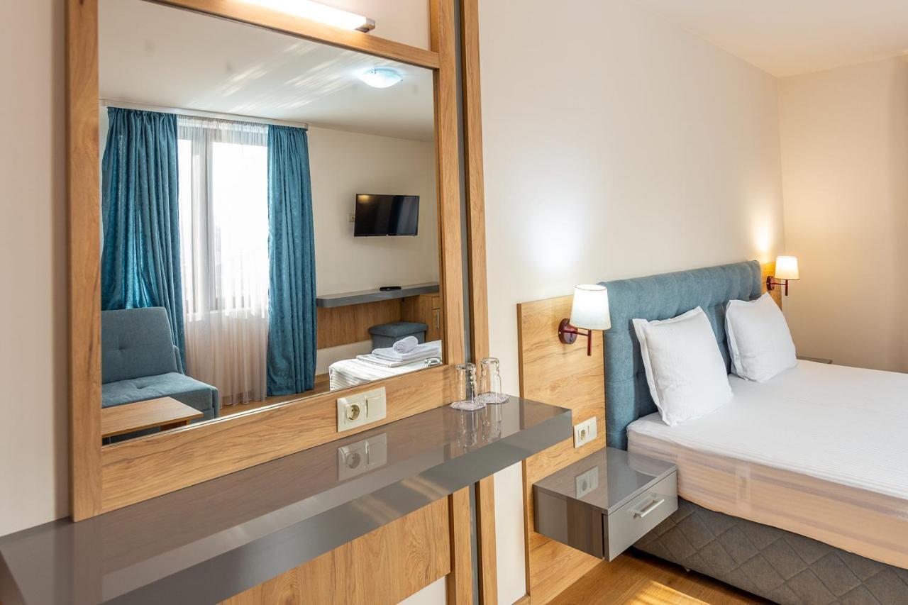 Eco Hotel Momata Kolarovo ภายนอก รูปภาพ